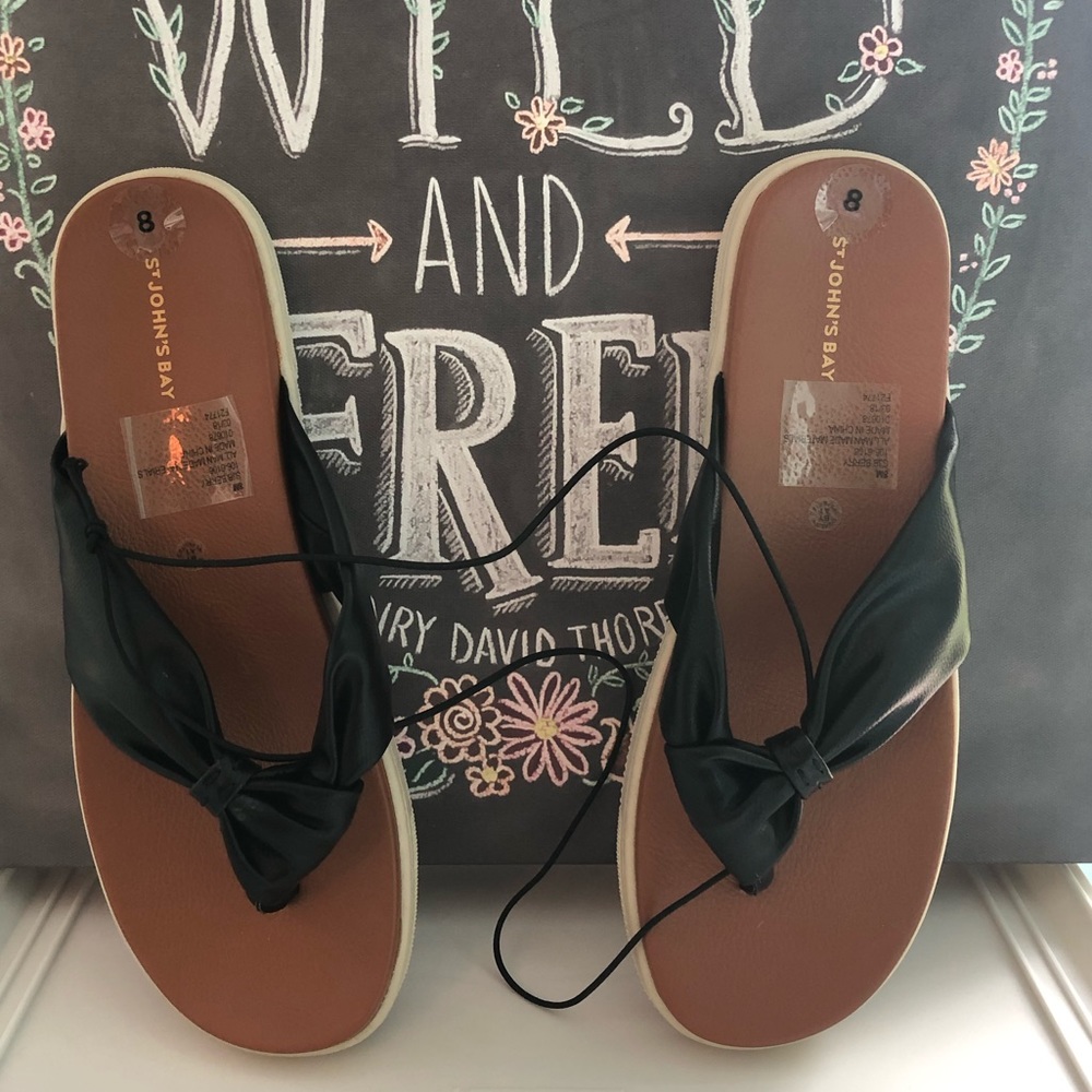 St John’s Bay black bow sandal flip flops sz 8